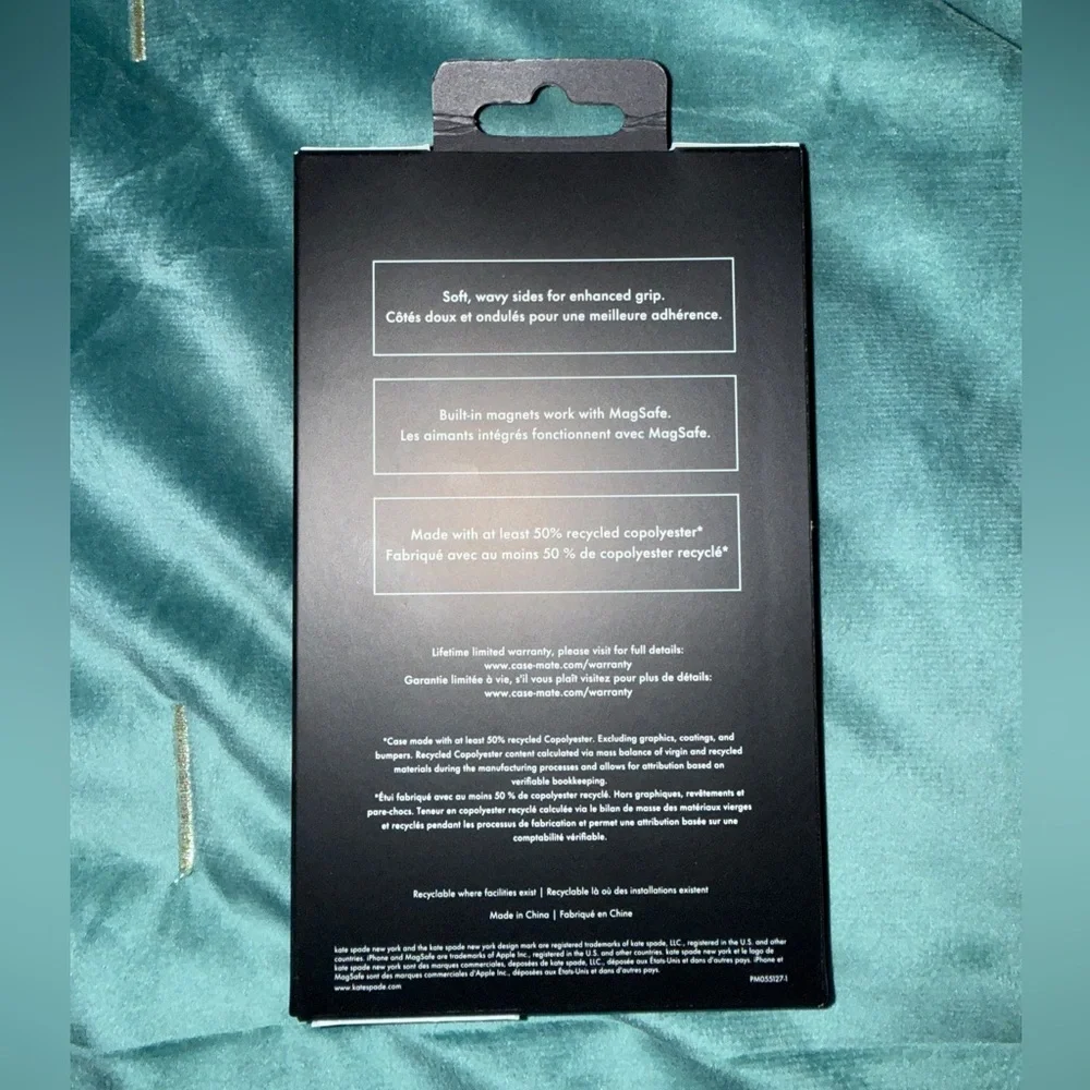 iPhone 16 black glitter ombré Kate Spade case (NWT) - Picture 2 of 2